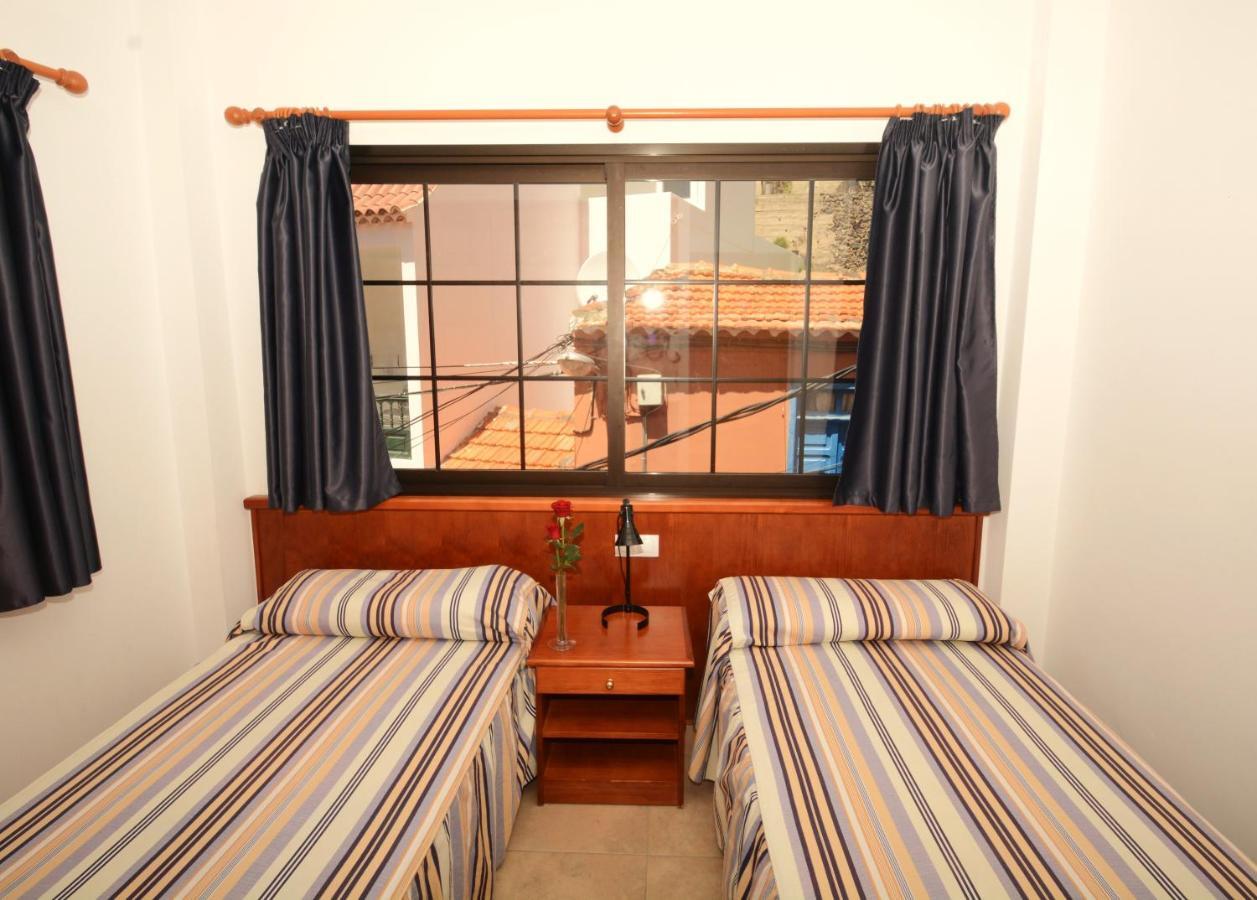 Apartamentos Andrea Calera Exterior photo